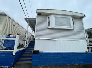 38 Austin St, Moonachie, NJ 07074
