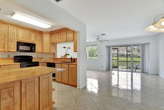 2274 Discovery Cir W, Deerfield Beach, FL 33442