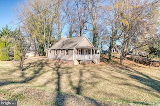 1622 Orange Rd, Culpeper, VA 22701