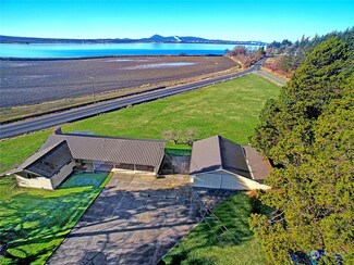 11536 Walker Rd, Mount Vernon, WA 98273
