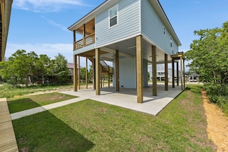 5052 Nebraska St, Bay St. Louis, MS 39520