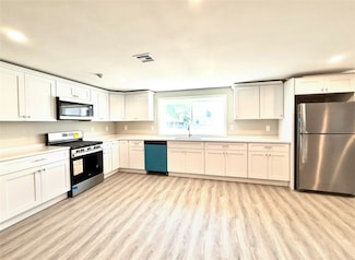 83 Power Rd Unit 3, Pawtucket, RI 02860