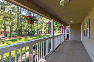 12 Saint Catherine Dr, Carrollton, VA 23314