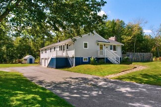 280 Main St, Hampstead, NH 03841