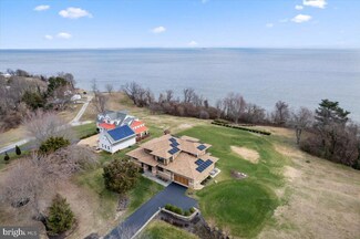 5110 Sea Fossil Dr, Huntingtown, MD 20639