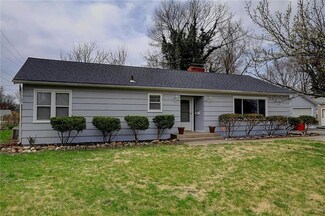 225 E Gudgell Ave, Independence, MO 64055