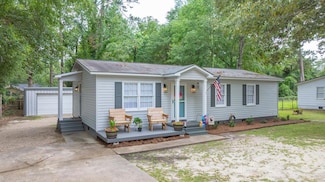 1216 Oriole Dr, Thomasville, GA 31792