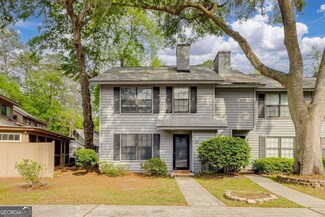 33 Hidden Lake Ct, Savannah, GA 31419