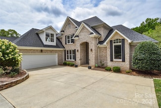 9221 Belle Pines Ct, Sherrills Ford, NC 28673