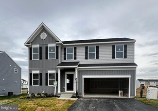 31 Outrigger Rd, Inwood, WV 25428