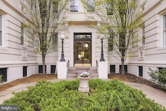 1657 31st St NW Unit 203, Washington, DC 20007