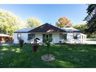 8517 Davenport St NE, Minneapolis, MN 55449
