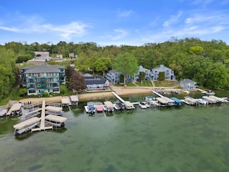 131 Lance Dr Unit 14, Twin Lakes, WI 53181