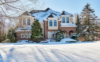 1 Pheasant Way, Pittsfield, MA 01201