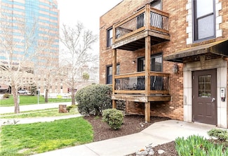 4540 Jarboe St Unit 1, Kansas City, MO 64111