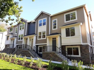 12010 NE 194th Dr Unit B, Bothell, WA 98011