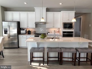 143 Hood Farm Dr, West Grove, PA 19390