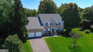 1159 Taji Ct, Herndon, VA 20170