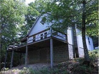 8 Buck Ridges Rd, Franklin, WV 26807