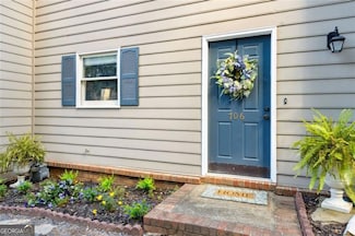 706 Twin Brooks Ct SE, Marietta, GA 30067