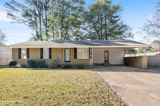 503 Camille St, Senatobia, MS 38668