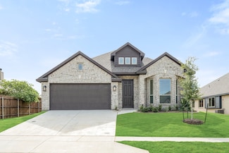 210 Shawnee Trail, Alvarado, TX 76009