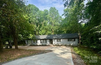 217 Ruby Ln, Gastonia, NC 28054