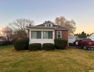 4301 17th Ave, Moline, IL 61265