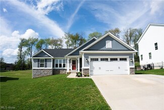 1759 Gate House St NE, Canton, OH 44721