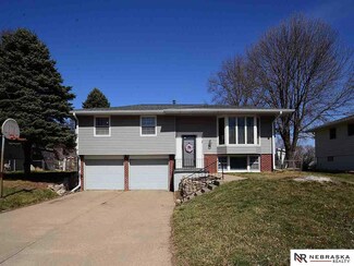 9418 Taylor St, Omaha, NE 68134