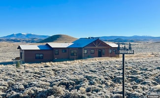 5 Plattoga, Saratoga, WY 82331