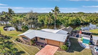1324 Thompson St, North Fort Myers, FL 33903
