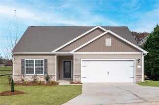 304 Dixieland Ct, King, NC 27021