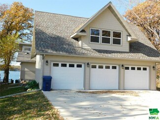 486 252nd Ave, Spirit Lake, IA 51360