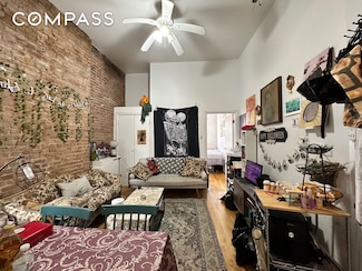 349 W 45th St Unit 5-FE, New York, NY 10036