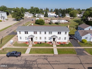 314 4th St, Riverdale, ND 58565