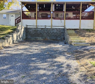 Block 40 Lots 39 & 4 Hot Dog Rd, Falling Waters, WV 25419