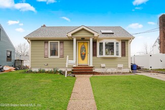 89 Daleham St, Staten Island, NY 10308