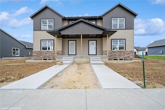 2390 Bluegrass St, Marion, IA 52302