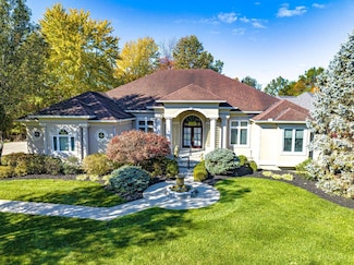 702 Winding River Blvd, Maineville, OH 45039