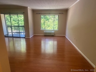 175 Mill Pond Rd Unit 445, Hamden, CT 06514