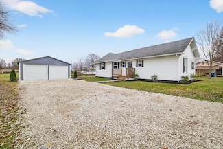 624 E Ohio St, Jasonville, IN 47438