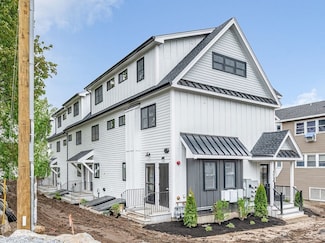 1514 Gorham St Unit 1, Lowell, MA 01852