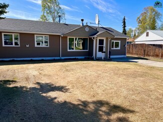 609 Bentley Dr, Fairbanks, AK 99701