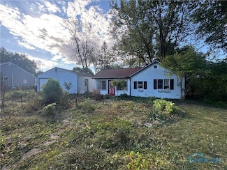 11149 West St, Whitehouse, OH 43571