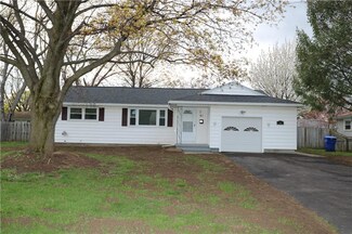 61 Verstreet Dr, Rochester, NY 14616