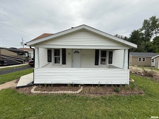 210 Minch St, South Pekin, IL 61564