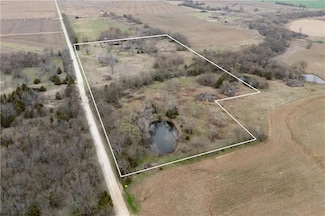 8753 Thomas Rd, Altoona, KS 66710