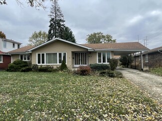 8841 Idlewild Ave, Highland, IN 46322