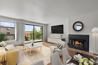 500 W Roy St Unit W103, Seattle, WA 98119
